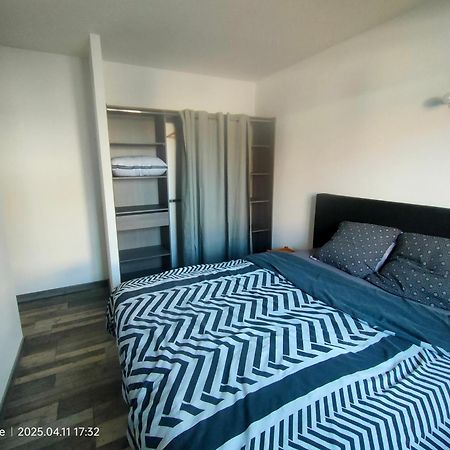 Chambre Dans Maison Plain-Pied Moderne رْوان المظهر الخارجي الصورة