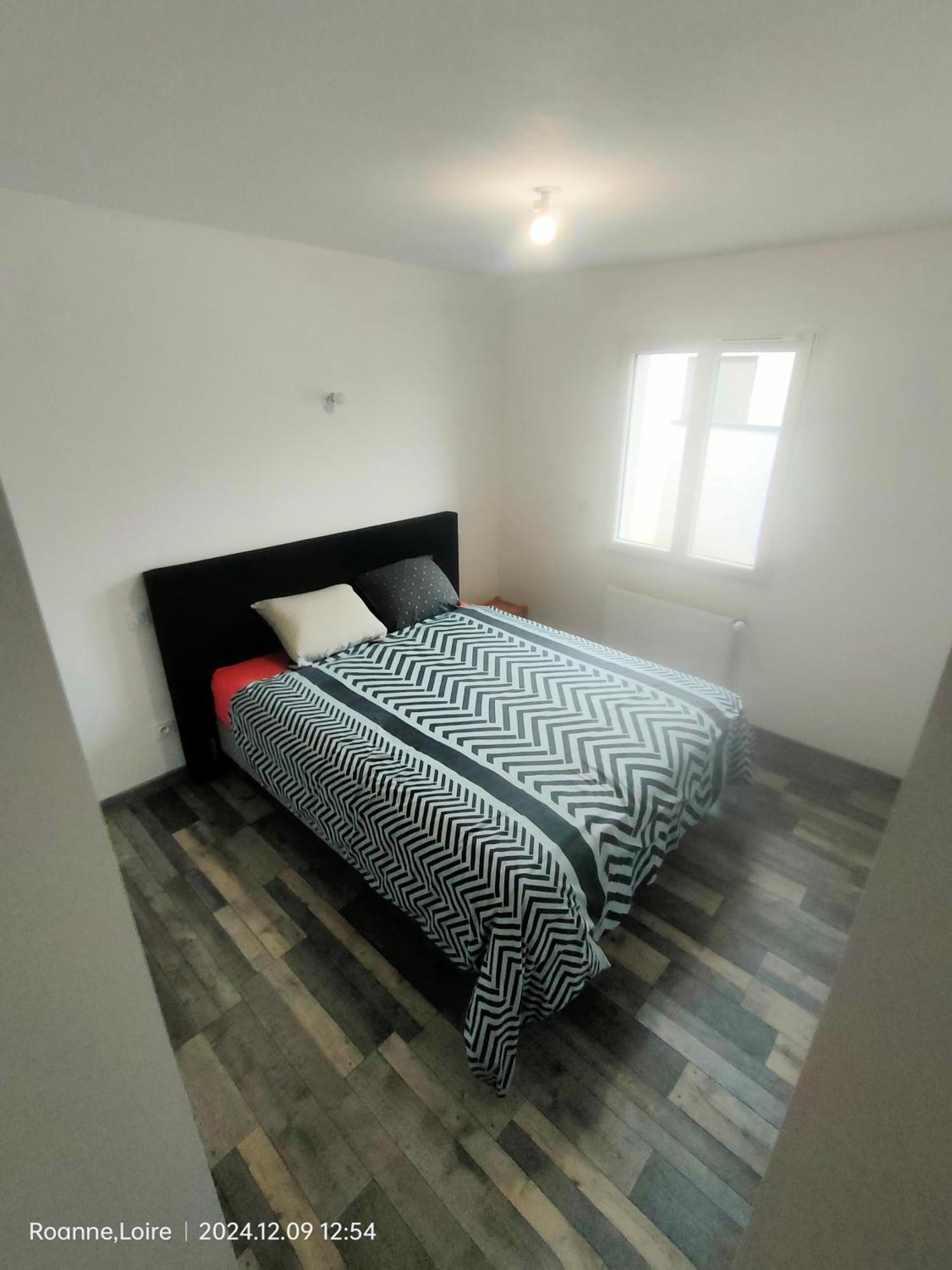 Chambre Dans Maison Plain-Pied Moderne رْوان المظهر الخارجي الصورة