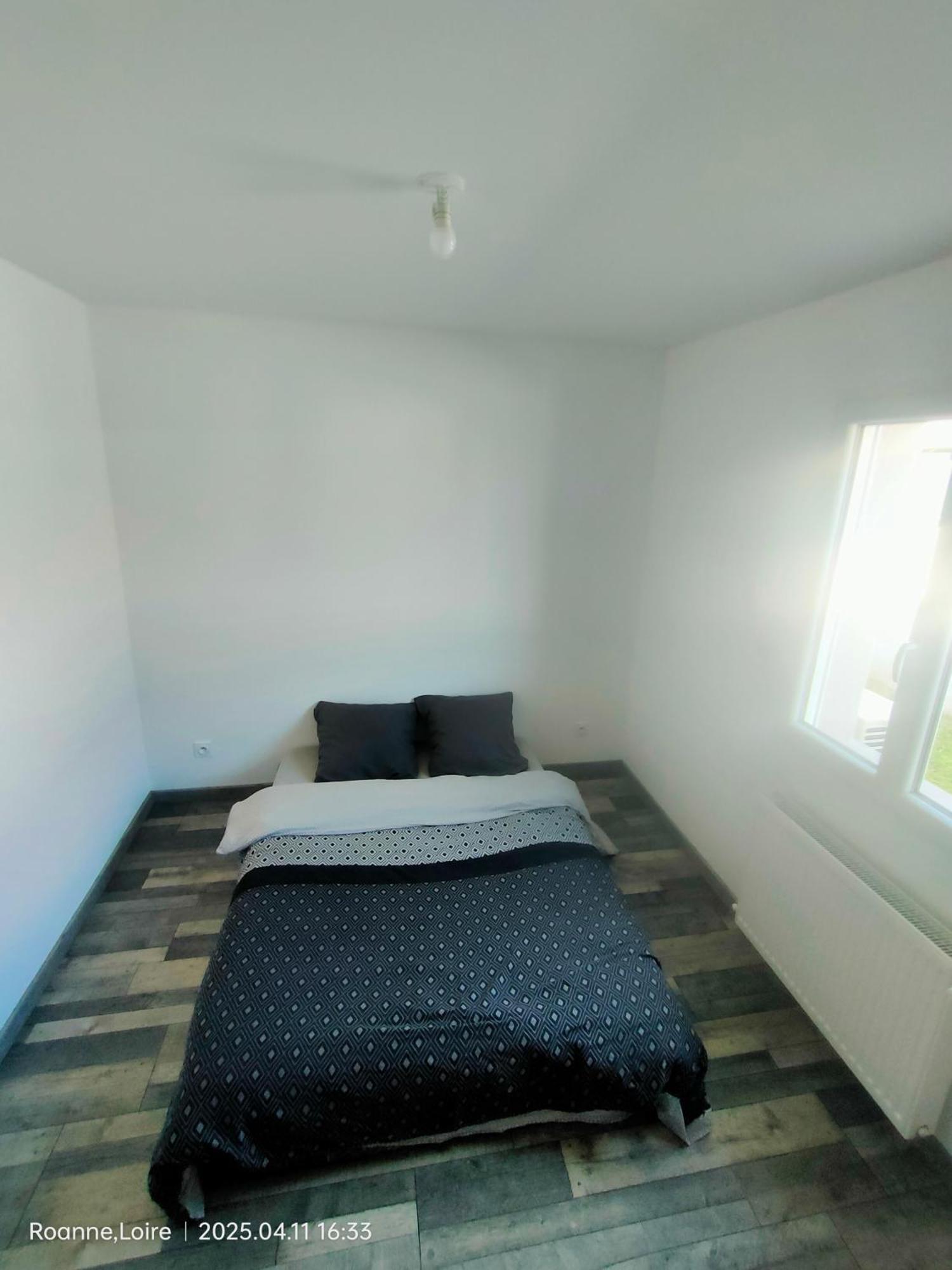Chambre Dans Maison Plain-Pied Moderne رْوان المظهر الخارجي الصورة